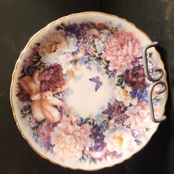 Lena Liu Circle of Love #6457 I Bradford Exchange porcelain 7.5 inch plate - Picture 1 of 4